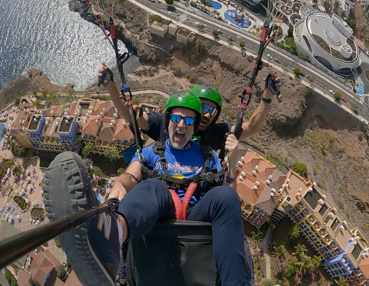 Vuelo acrobático en parapente biplaza sobre Costa Adeje-Tenerife Sur