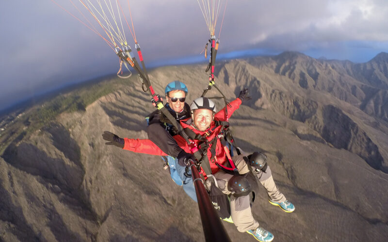 Langer Paragleitflug über Costa Adeje-Tenerife Sur