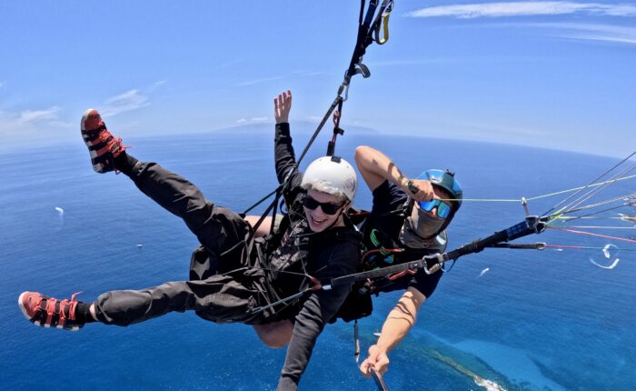 Tandem paragliding acrobatic flight over Costa Adeje - Tenerife South